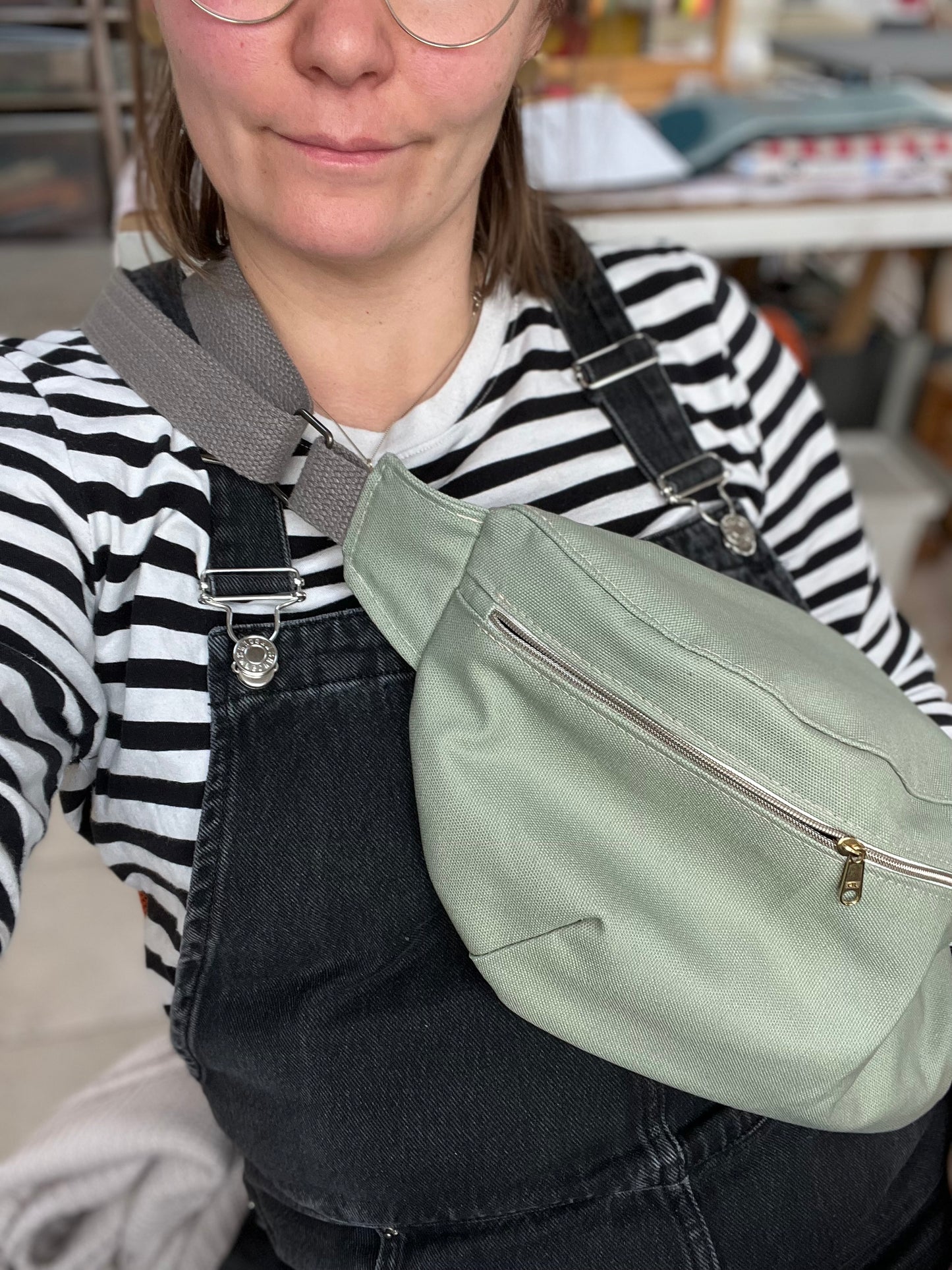 Große Bumbag Crossbody Tasche – Wunschfarbe auf Anfertigung
