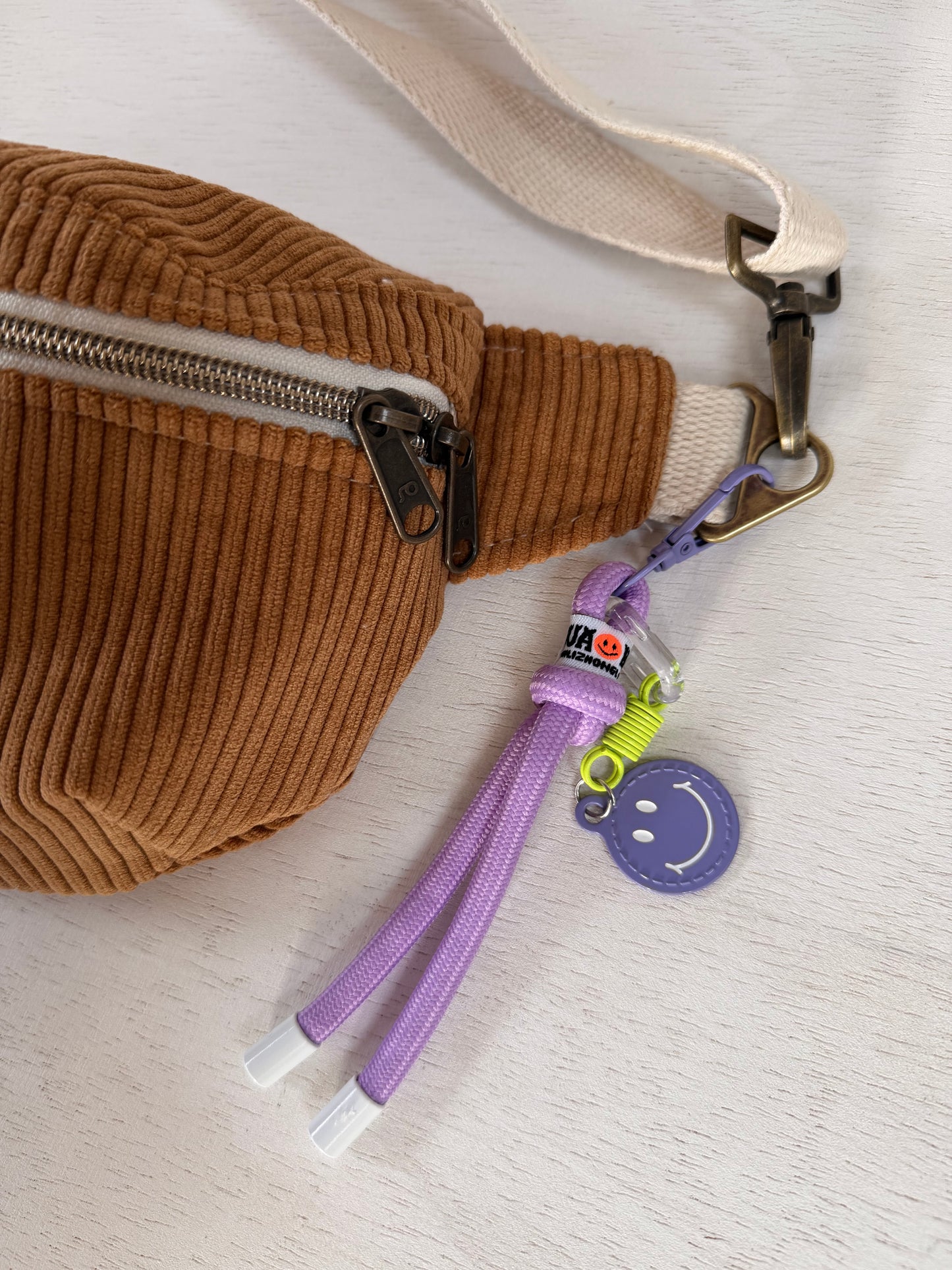 Kleine Bumbag Crossbody Tasche in Cognac – handgefertigt